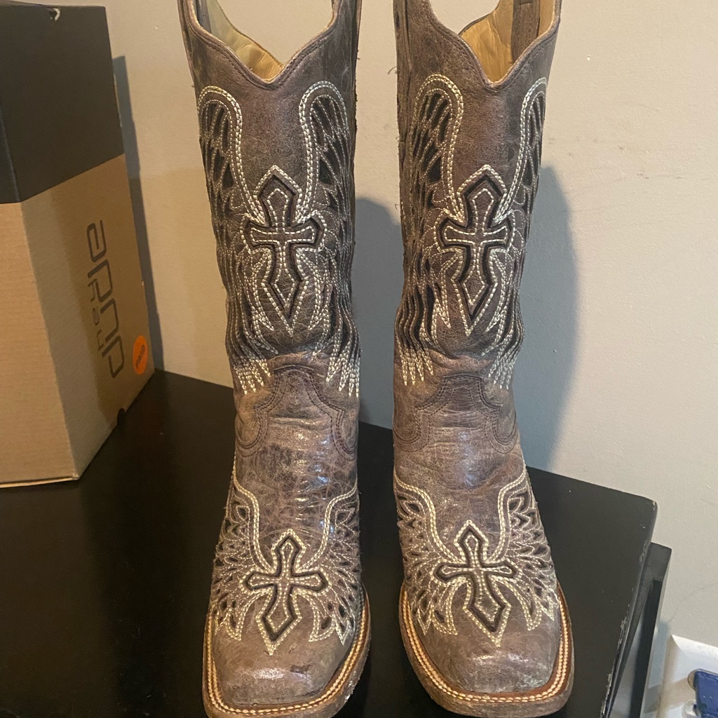 Corral Square Toe
